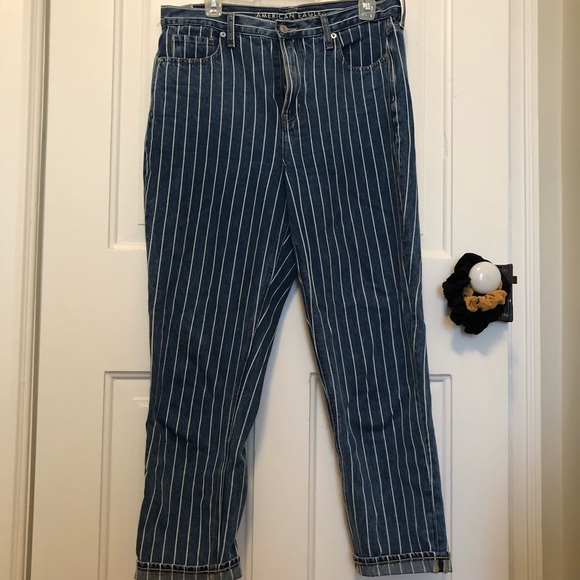 AE Mom Jean - Picture 2 of 6